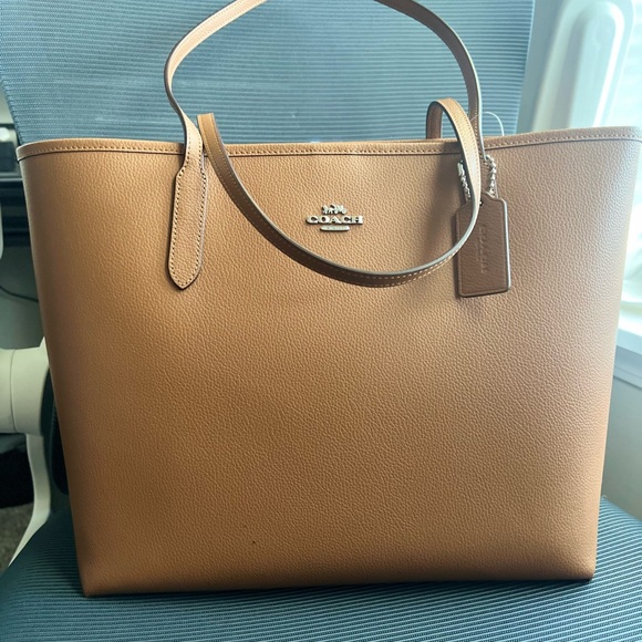 Coach Brown Leather Tote Bag - Picture 1 of 7